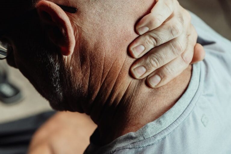 6 Ways to Cope While Living with Chronic Pain